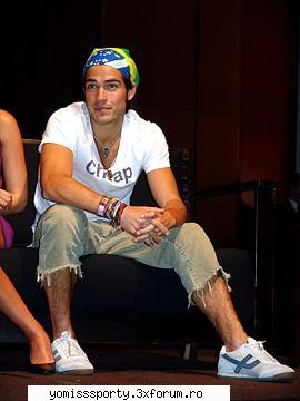 nume alfonso herrera rodr�guez 
alte nume poncho 
data şi locul 28 august 1982
 mexic 
origine